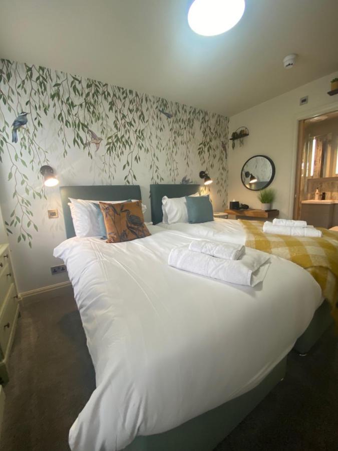 Bed and Breakfast The Hive At Poppi-Red Hawkshead Exterior foto